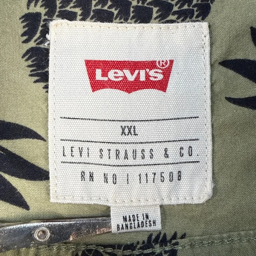 Levis Mens XXL Pineapple Print Short Sleeve Button Down Shirt Olive